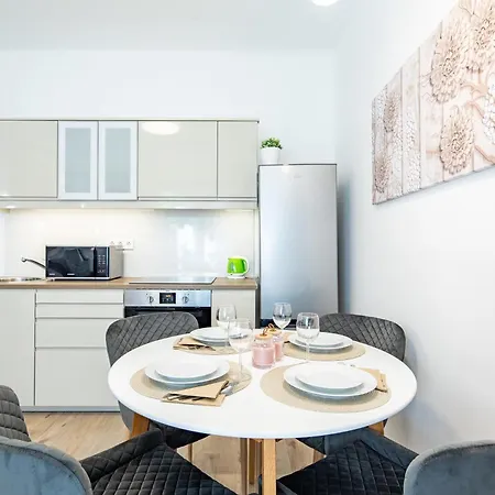 Apartment - Cozy - New